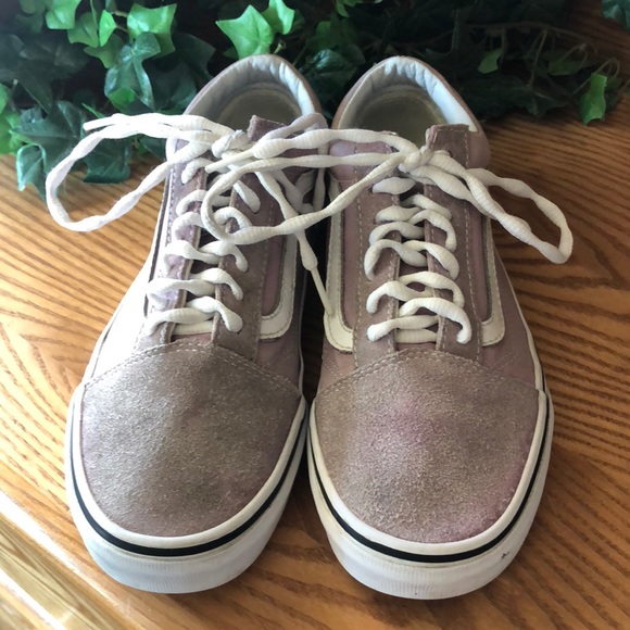 VANS Lavender color sneakers size 7 - Picture 2 of 9